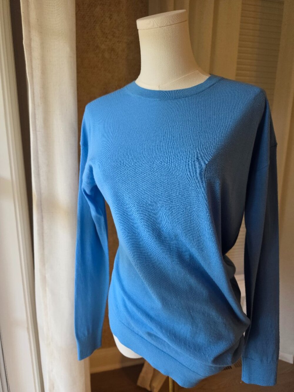 Theory Asymmetry Merino-Wool Pullover – Powder blue S Excellent